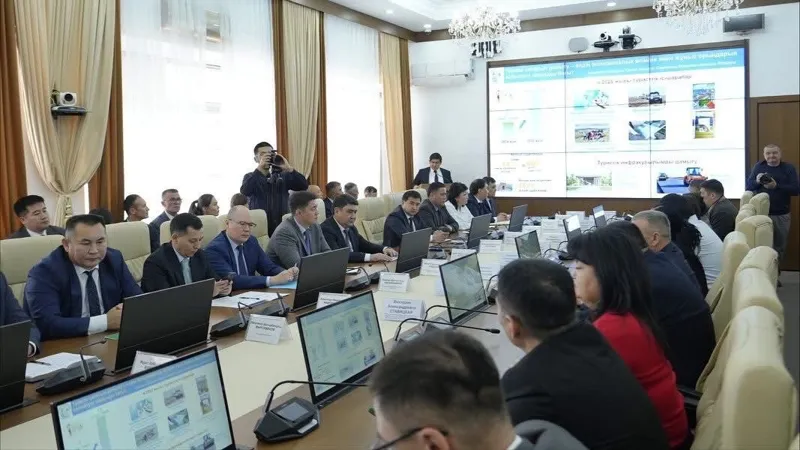 Қазақстан президентінің кеңесшісі Мәлік Отарбаевтың қатысуымен кеңес