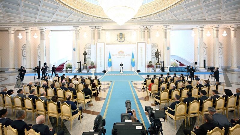 Токаев пообещал дополнительные меры поддержки МСБ после вступления нового Налогового кодекса