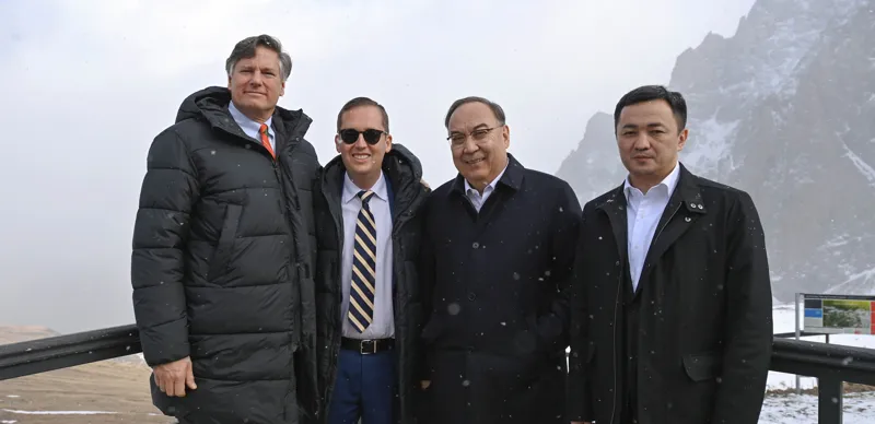 Чиновники из США прибыли в Казахстан