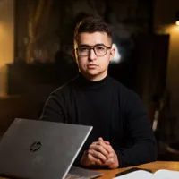 Дамир Байманов