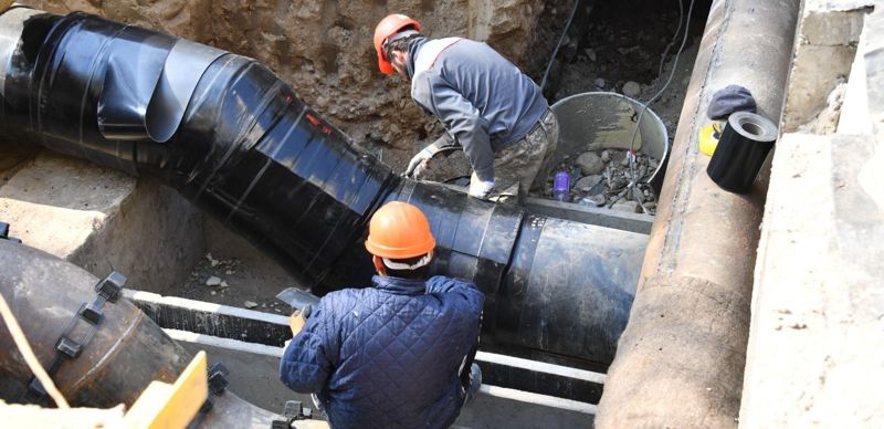 Сети изношены: новый прорыв оставил без воды десятки домов в Костанае