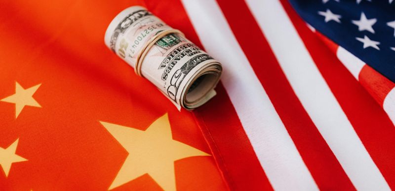 Китай не хочет торговой войны с США, но не боится её – советник генконсульства в Алматы