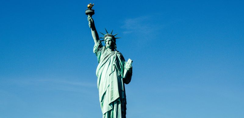 Госдеп США объявил об изменениях в сроках подачи заявок на лотерею Green Card 2027