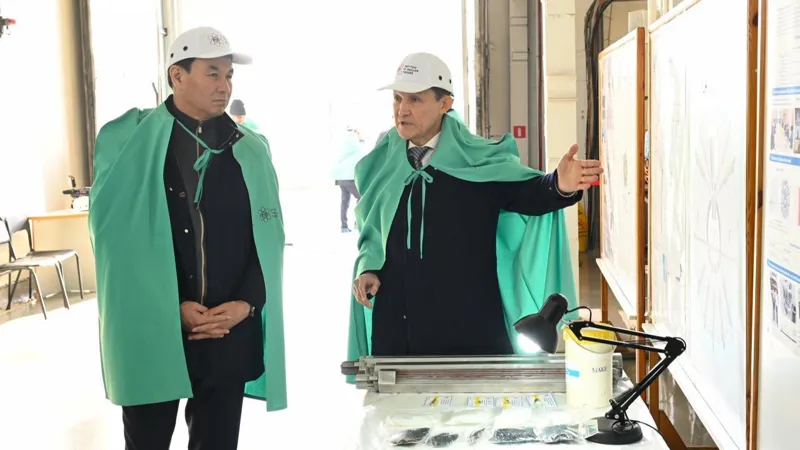 Аким Алматы Дархан Сатыбалды в Институте ядерной физики