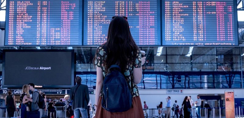 Чёрная пятница 2025: разбираем скидки от авиакомпаний