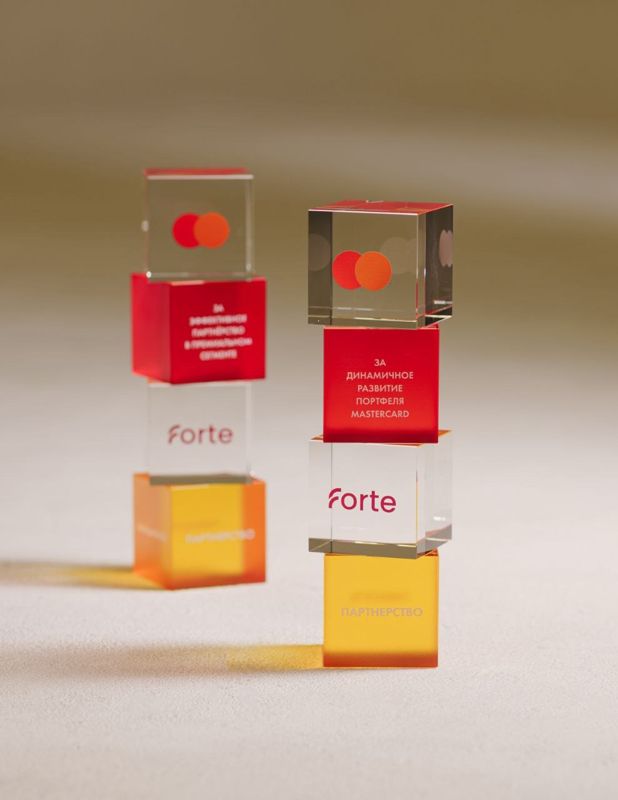 Карты Forte признаны лучшими: банк получил две награды Mastercard