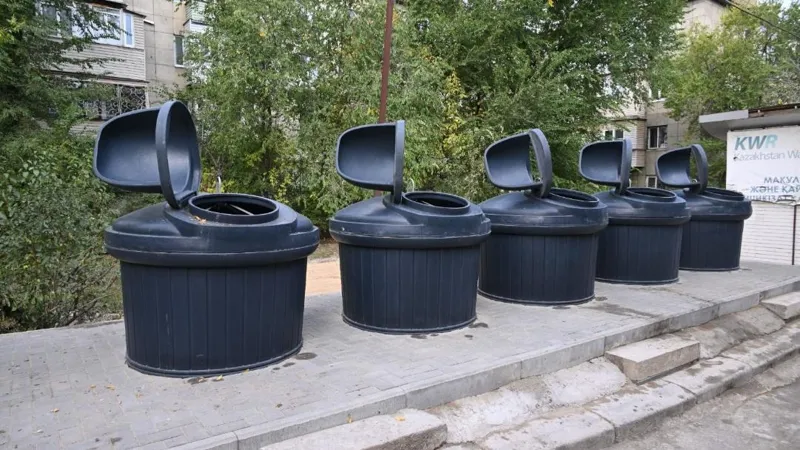 Мусорные контейнеры