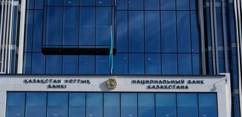 Нацбанк дезинформировал самозанятых: как Сулейменов оправдывался за фейковые разъяснения