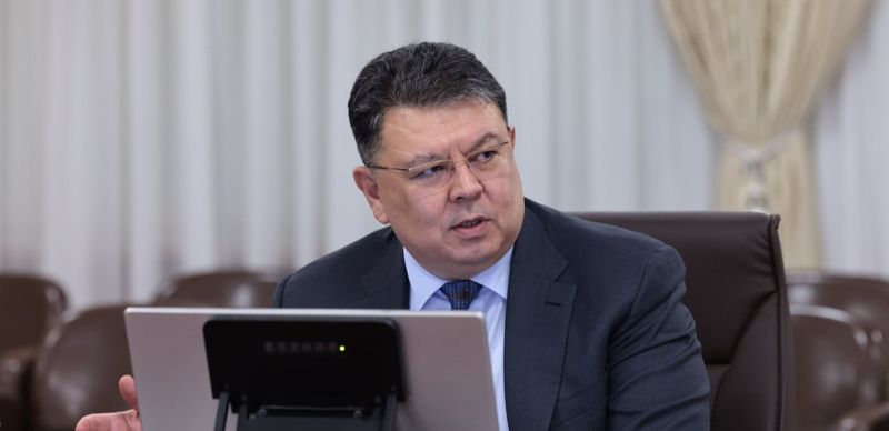 Казахский Гарик Харламов, спортсмен или просто красивый мужчина: за кого алматинцы приняли зампремьера Каната Бозумбаева