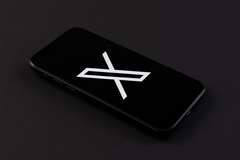 ЕС оштрафовал соцсеть Илона Маска X на 120 млн евро