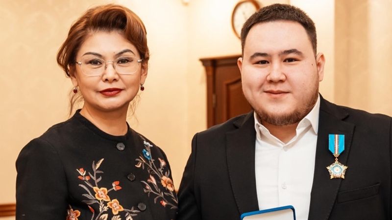 Лауреат премии "Грэмми" Иманбек удостоен госнаграды