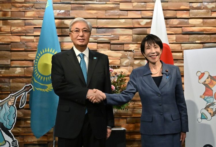 Токаев провёл переговоры с премьером Японии и встретился с императором Нарухито
