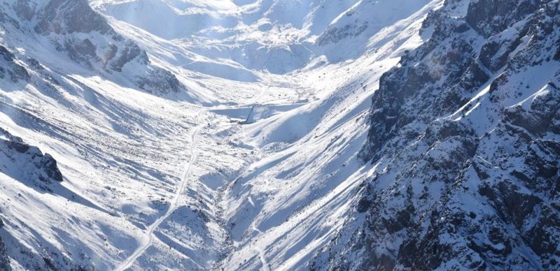 Жителей и туристов Алматы призвали не ходить в горы из-за риска лавин