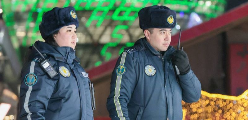 Новогодняя ночь без происшествий: полиция приняла более 11 тысяч обращений