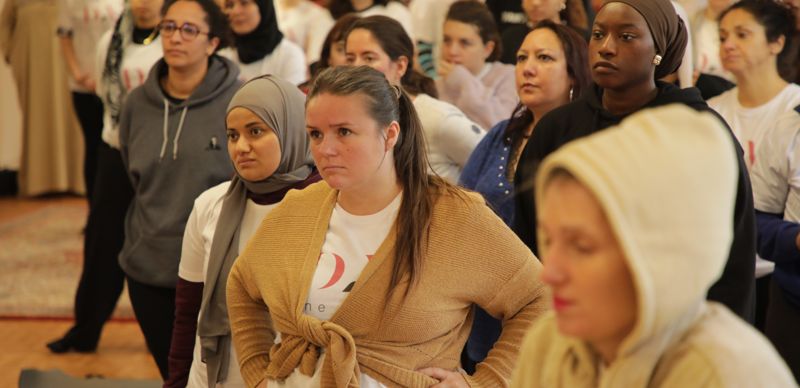 "Если мужчина бьёт животных – вы следующая": боец ММА о красных флагах в отношениях