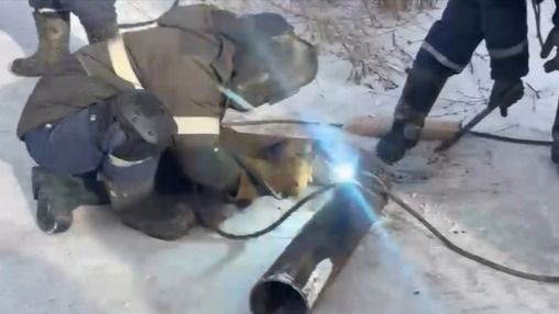 В Темиртау вновь прорвало теплотрассу: в сильный мороз без отопления остались 39 домов