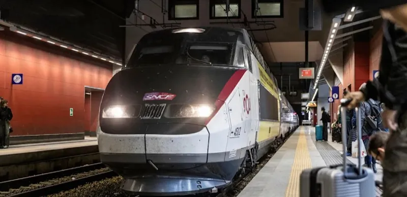 Поезд SNCF