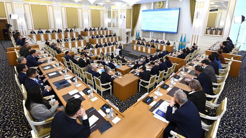 "Охватывает 85% Конституции": комиссия представила сводный проект новой редакции Основного закона