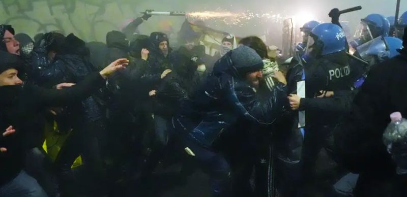 На фоне Олимпийских игр протесты в Милане переросли в столкновения с полицией