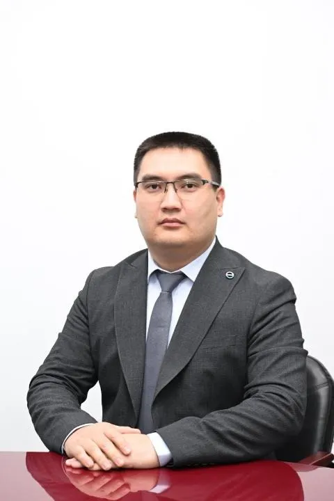 Елдар Сапаров