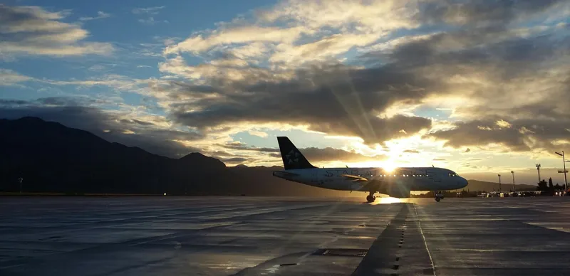 Самолёт в аэропорту