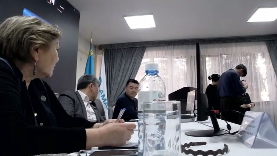 Участники отчётного заседания