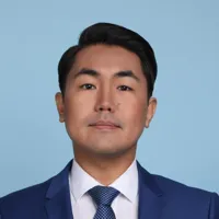 Олжас Байдильдинов