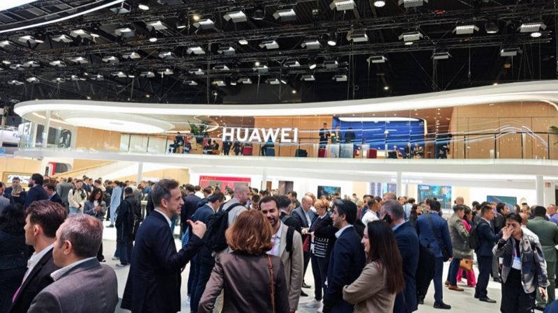 Интеллект вместо скорости: что показала Huawei на MWC 2026 и почему это важно для Казахстана