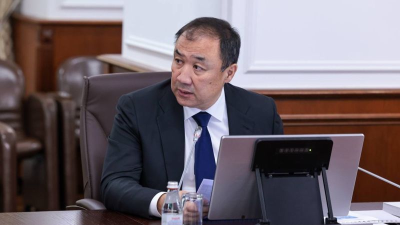 "Вы спросите у президента": министр транспорта поспорил с журналисткой из-за автобусных перевозок