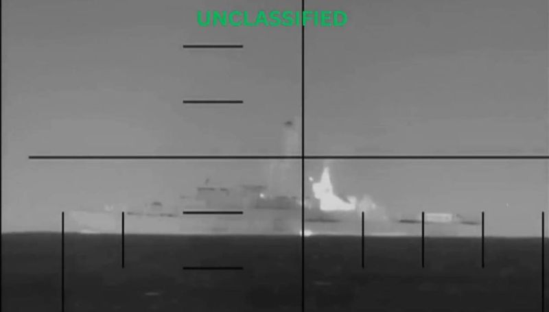 США потопили иранский корабль, возвращавшийся с учений: более 80 моряков погибли