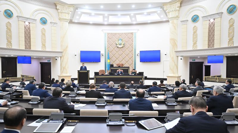 Сенат продолжит проводить заседания после референдума