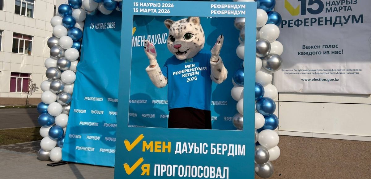 Барс на избирательном участке