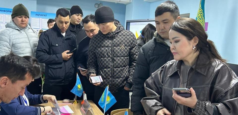 Очередь на избирательном участке