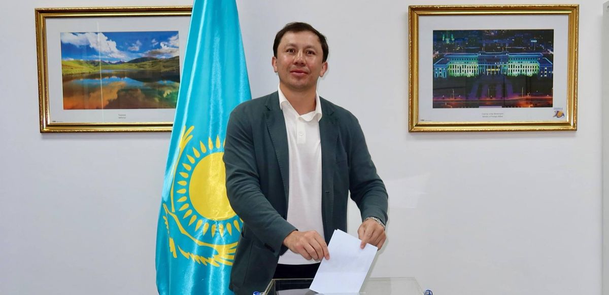 Геннадий Головкин