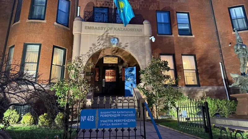 Избирательный участок в посольстве Казахстана в Вашингтоне