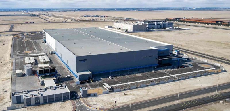 Дроны атаковали дата-центры Amazon в ОАЭ и Бахрейне