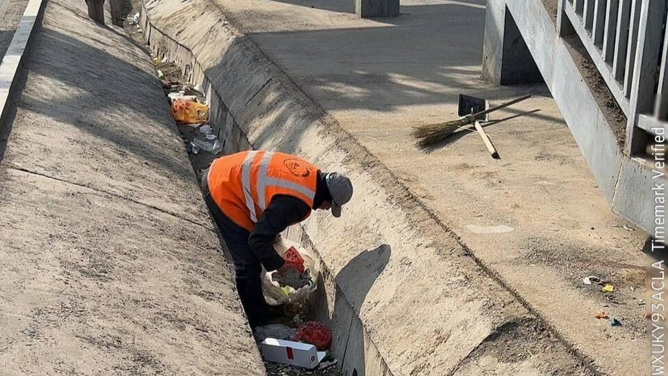 Уборка территории в районе 