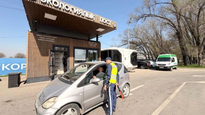 Более 700 авто в Алматы превысили нормы выбросов за неделю