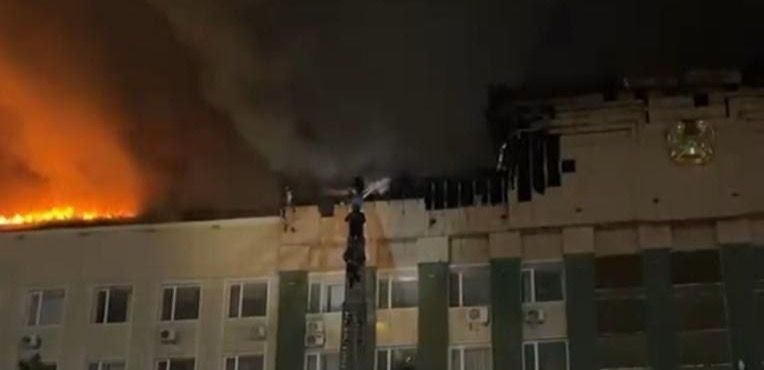 Аким Актюбинской области пообещал оперативно восстановить работу акимата