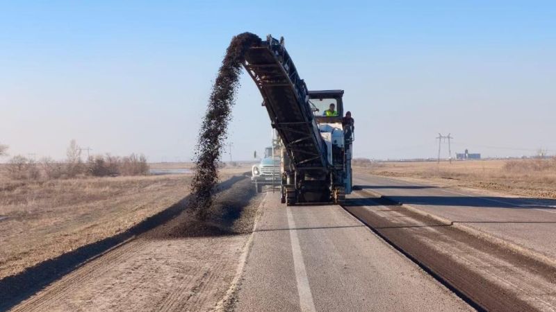 В Казахстане начался дорожно-строительный сезон