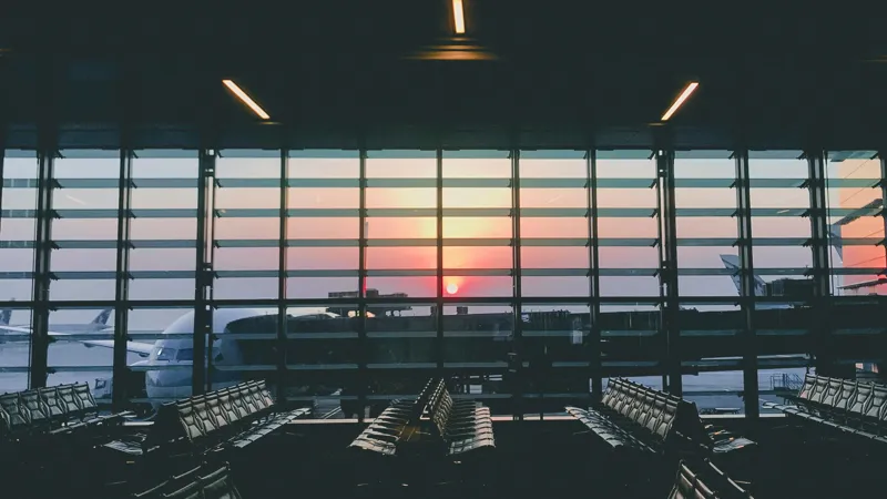 Зал ожидания в аэропорту