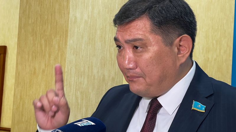 "Некоторым психологам самим нужен психолог": депутат Базарбек об ответственности за вред