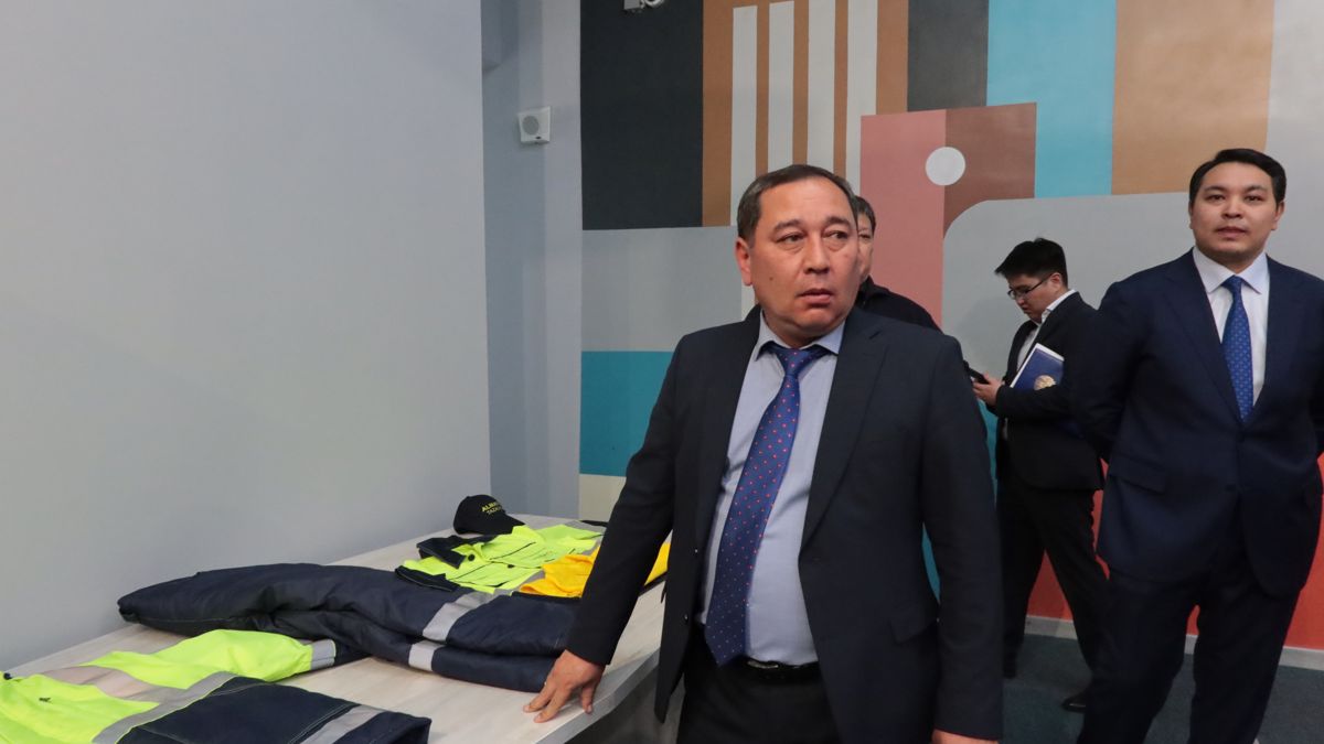 Нурлан Сакпаев презентует новую форму