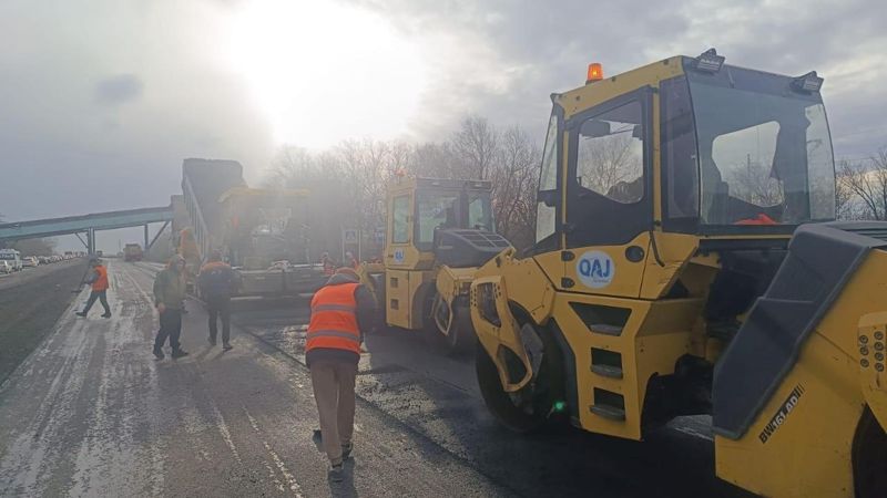 "Служат 3 года при нормативе в 5-7 лет": в мажилисе раскритиковали отечественные дороги