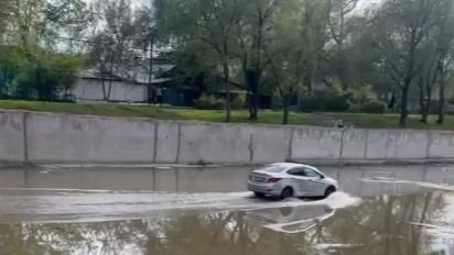 Водитель заехал на авто в Большой Алматинский канал