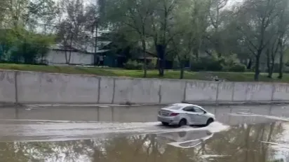 Автомобиль заехал в БАК