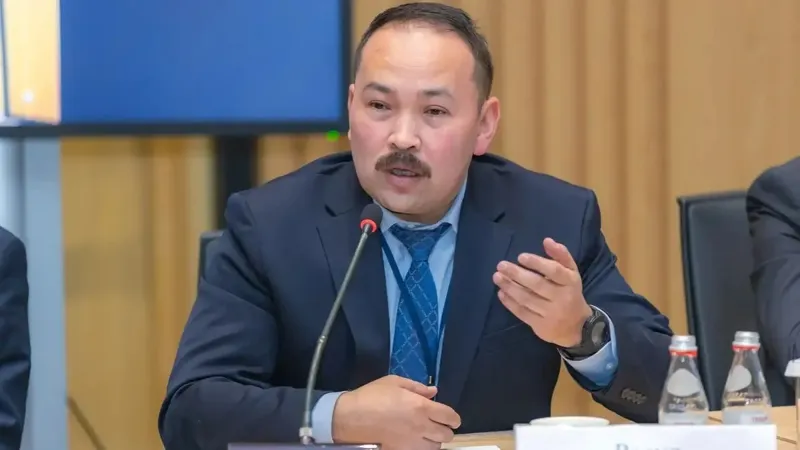 Финансовый аналитик Расул Рысмамбетов