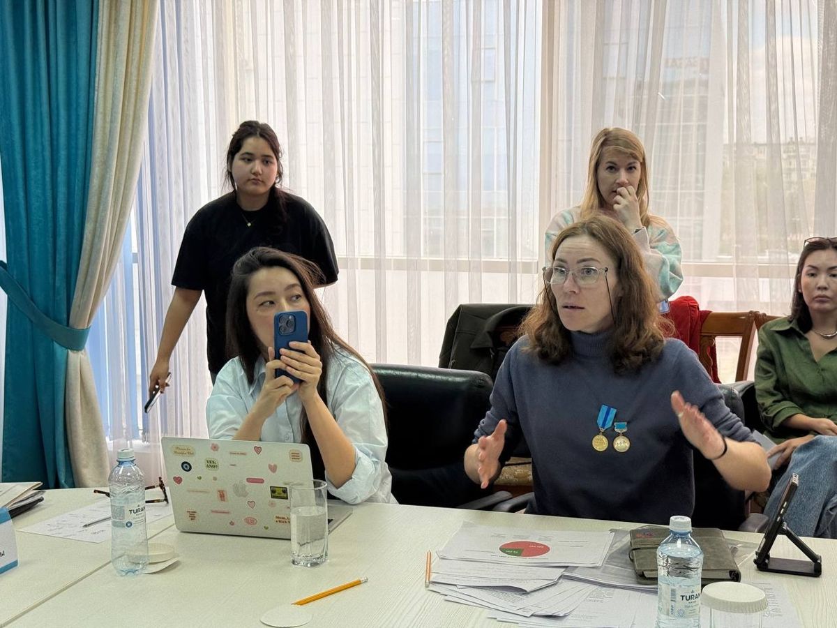 Дамиля Танкибаева и Мария Гребёнкина