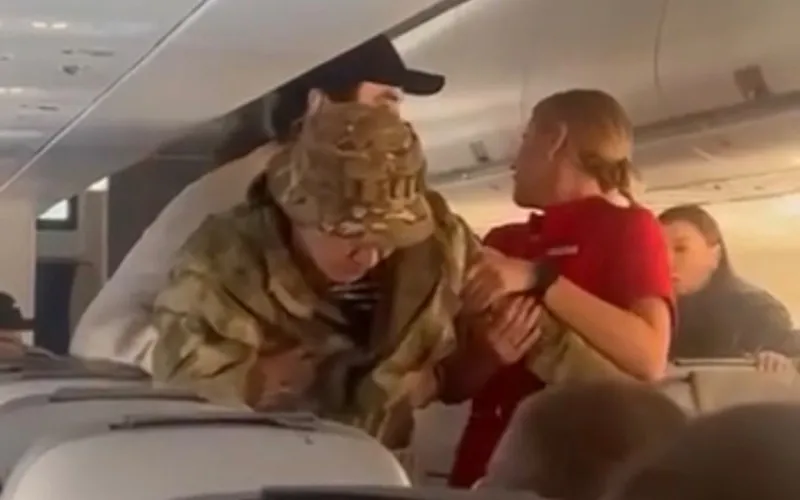 пассажир дебош