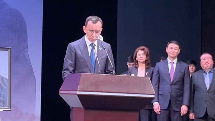 Маулен Ашимбаев